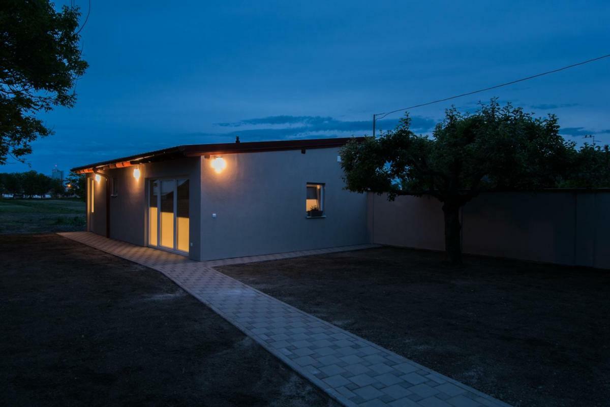 Seasons Apartmani Osijek Buitenkant foto