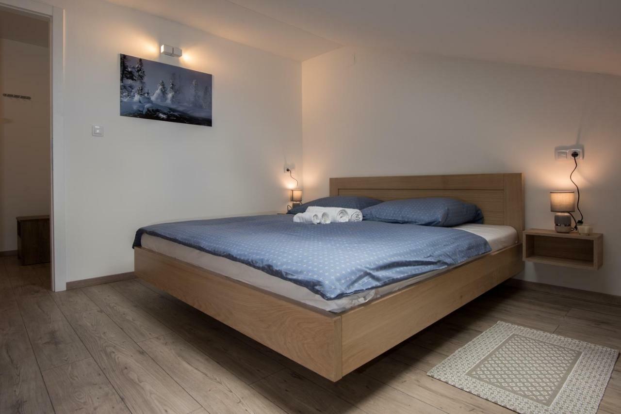 Seasons Apartmani Osijek Buitenkant foto