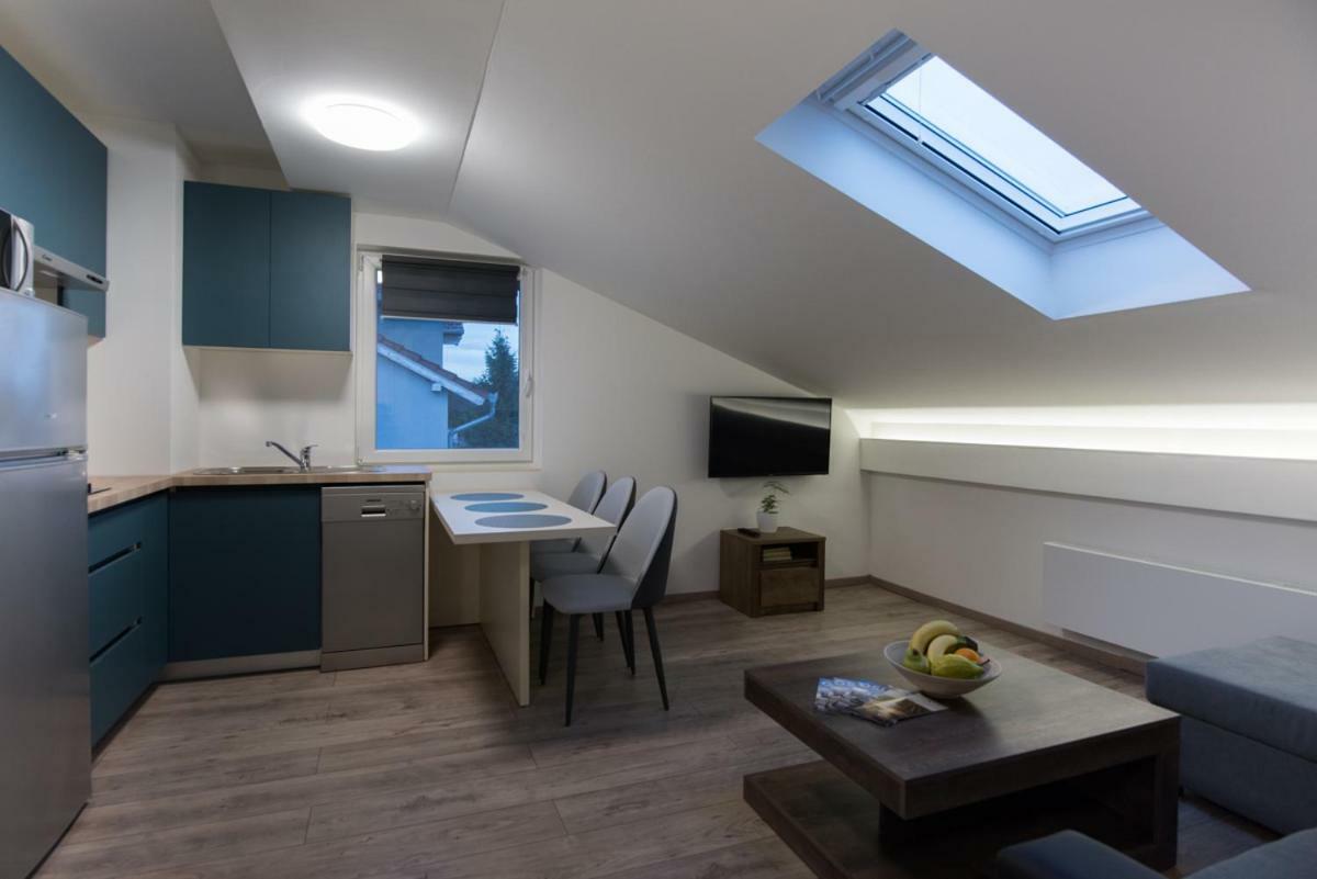 Seasons Apartmani Osijek Buitenkant foto