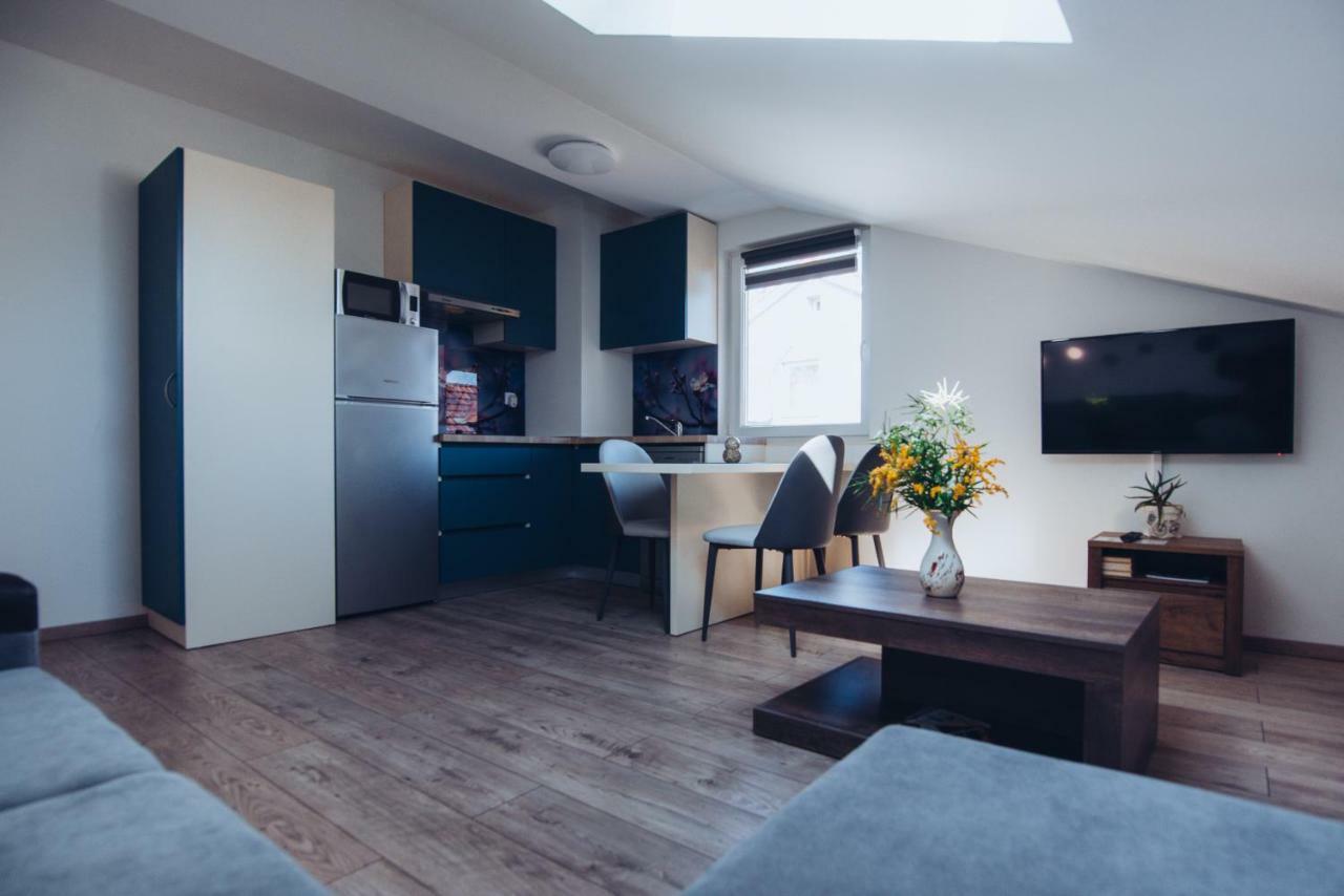 Seasons Apartmani Osijek Buitenkant foto